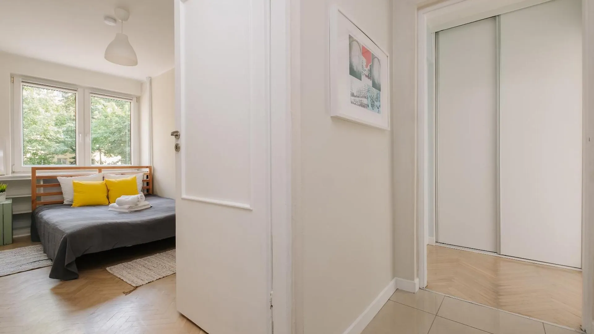 Srodmiescie Apartment By The River Warsaw